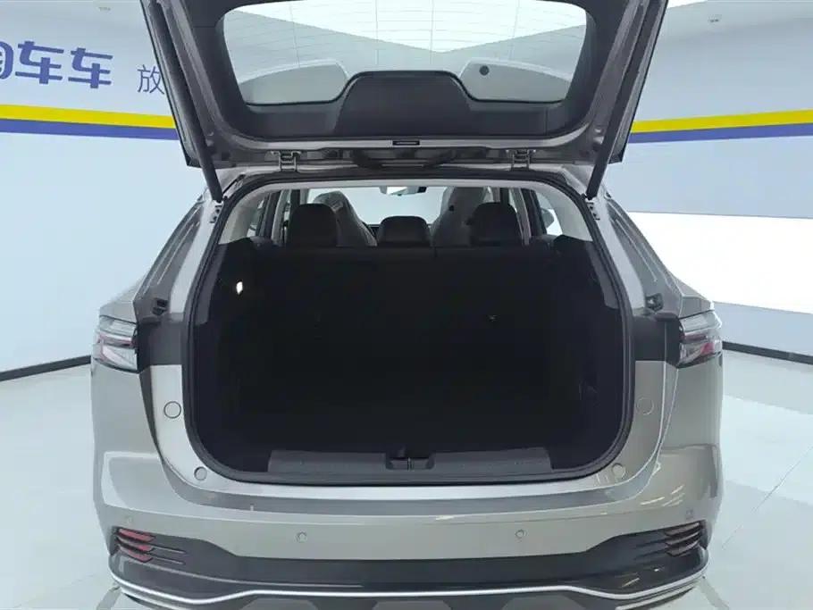 Roewe RX5 New Energy 2023 eRX5 Super Hybrid Edition — миниатюра 4