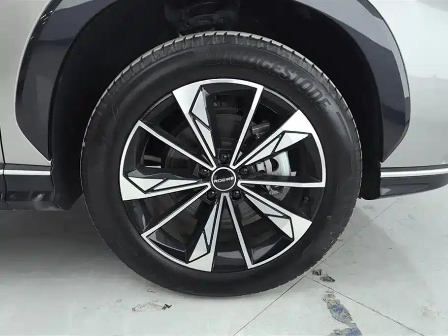 Roewe RX5 New Energy 2023 eRX5 Super Hybrid Edition — миниатюра 6