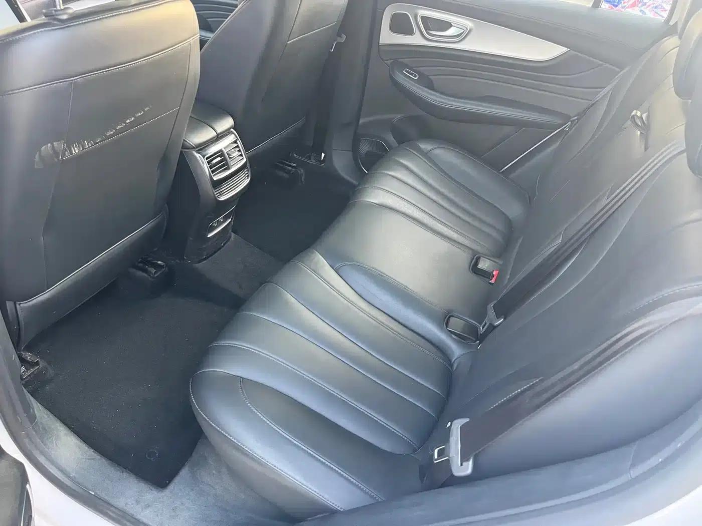 Roewe RX5 MAX 2019 300TGI Automatic 4G Connected Luxury Edition — миниатюра 8