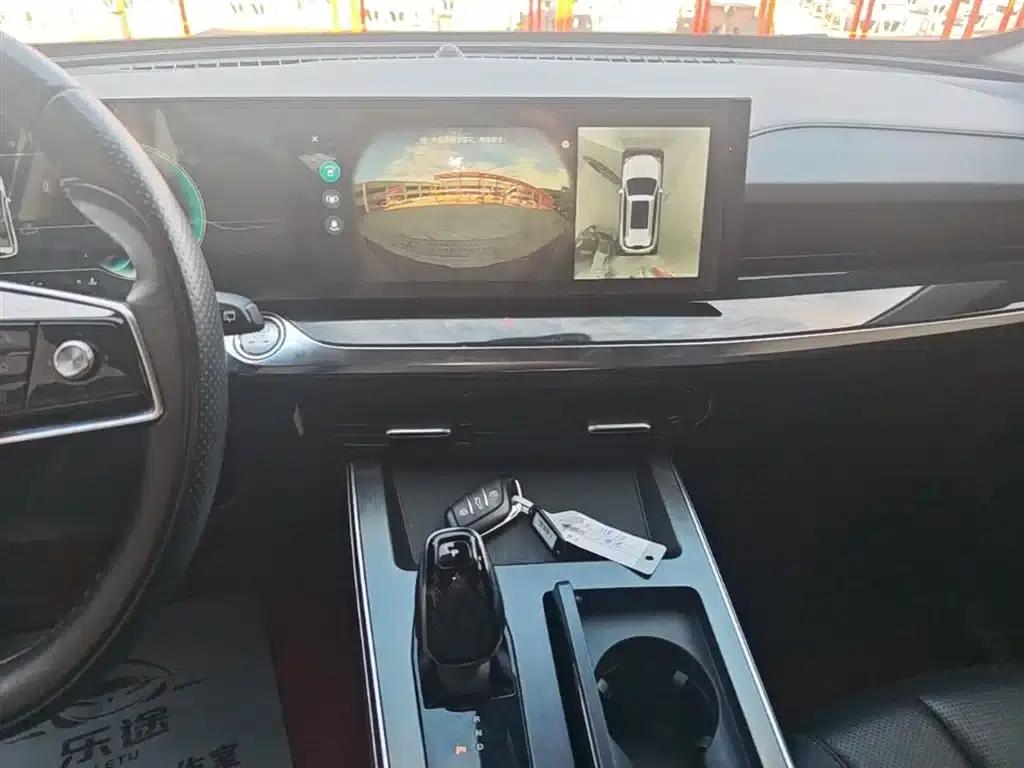 Roewe RX5 MAX 2022 1.5T Automatic Premium Edition — миниатюра 13