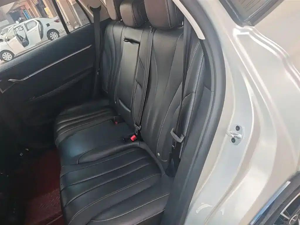 Roewe RX5 MAX 2022 1.5T Automatic Premium Edition — миниатюра 17