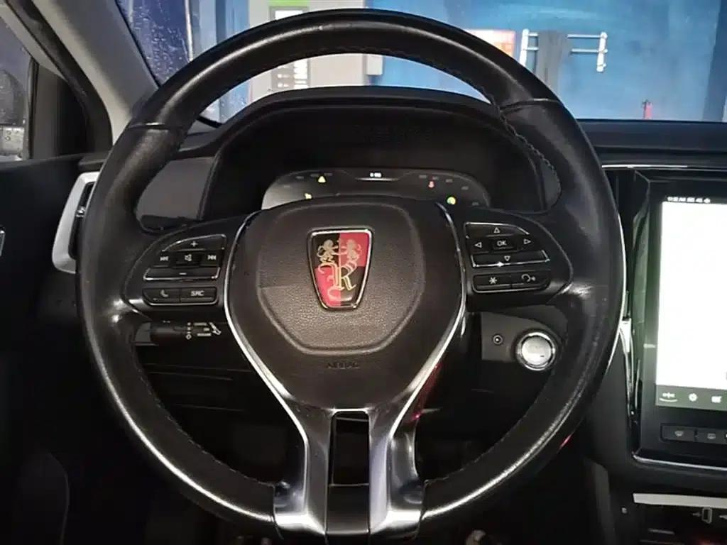 Roewe i6 New Energy 2017 45T Hybrid Connected Smart Edition — миниатюра 11