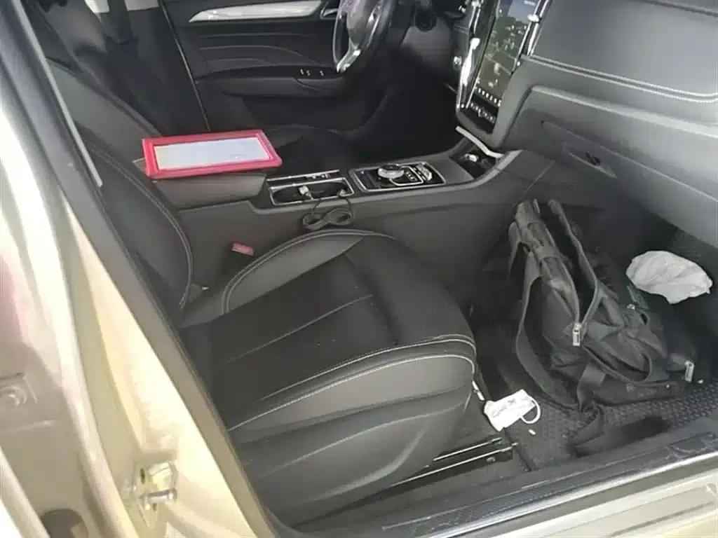 Roewe i6 New Energy 2017 45T Hybrid Connected Smart Edition — миниатюра 25