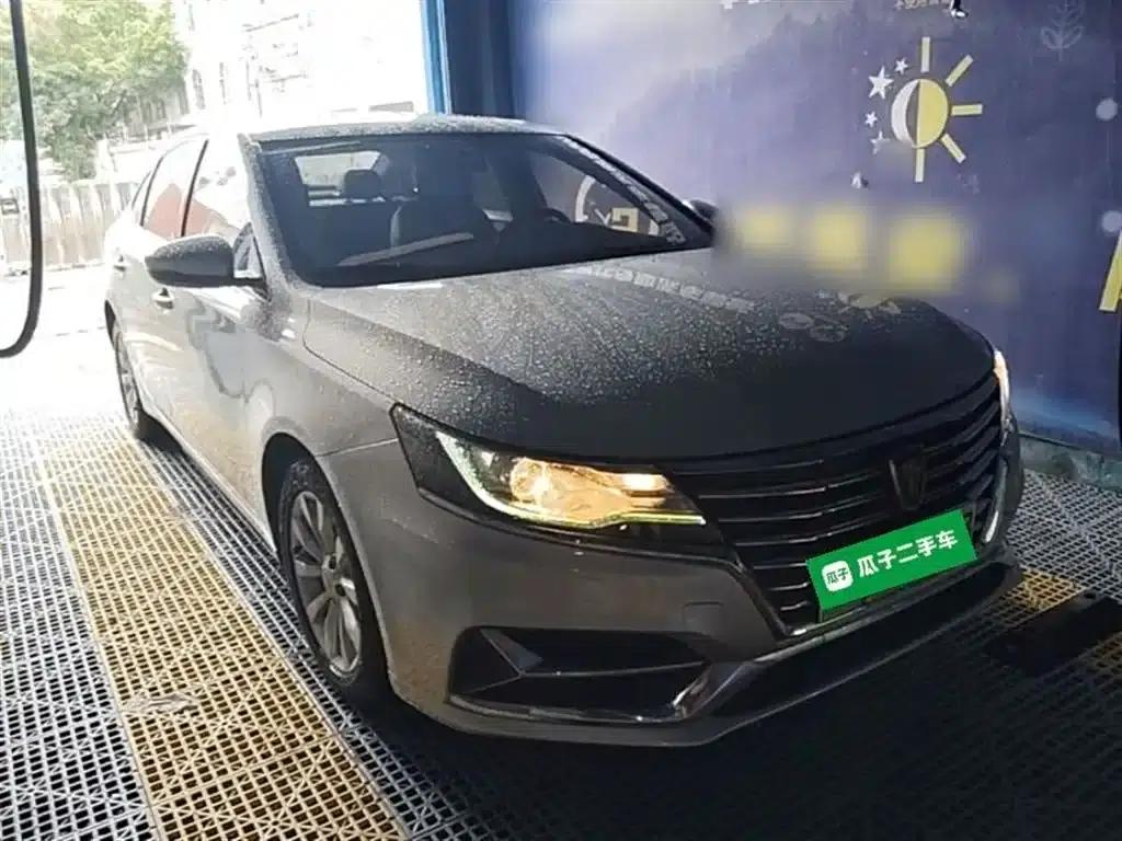 Roewe i6 New Energy 2017 45T Hybrid Connected Smart Edition — миниатюра 4