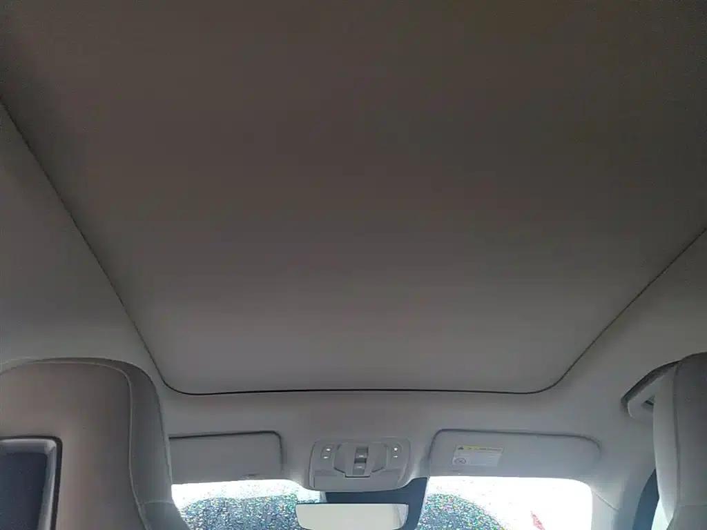 Roewe D5X DMH 2024 Model 135 Tech Edition — миниатюра 18