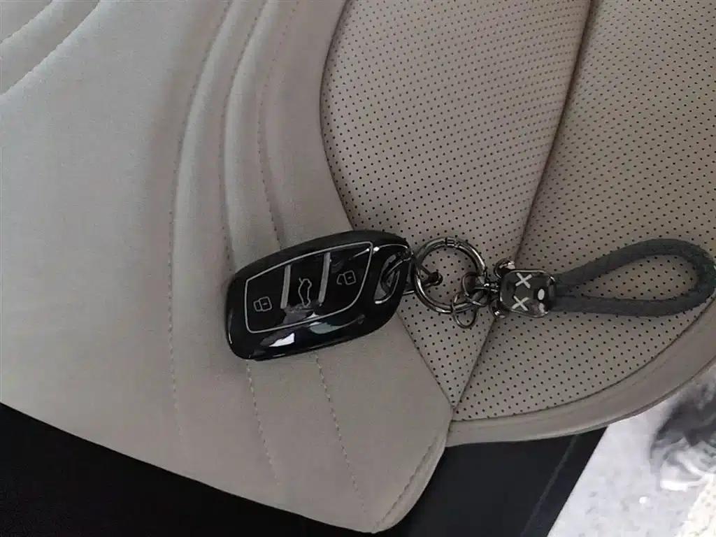 Roewe D5X DMH 2024 Model 135 Tech Edition — миниатюра 9
