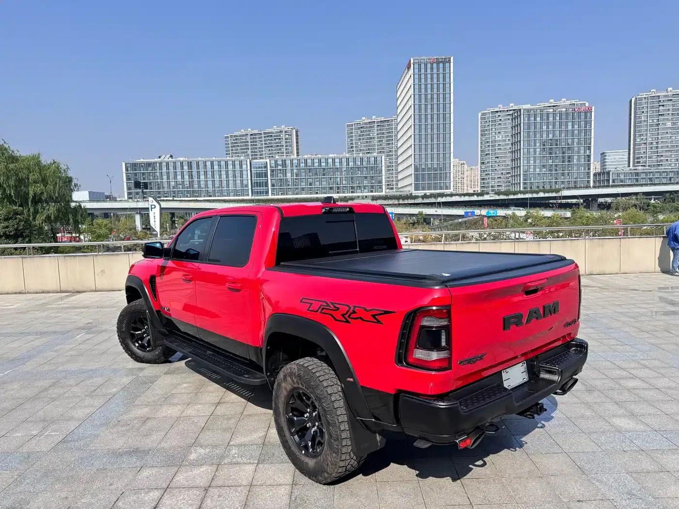 RAM Trucks Tyrannosaurus Rex 2023 6.2T Automatic — миниатюра 23