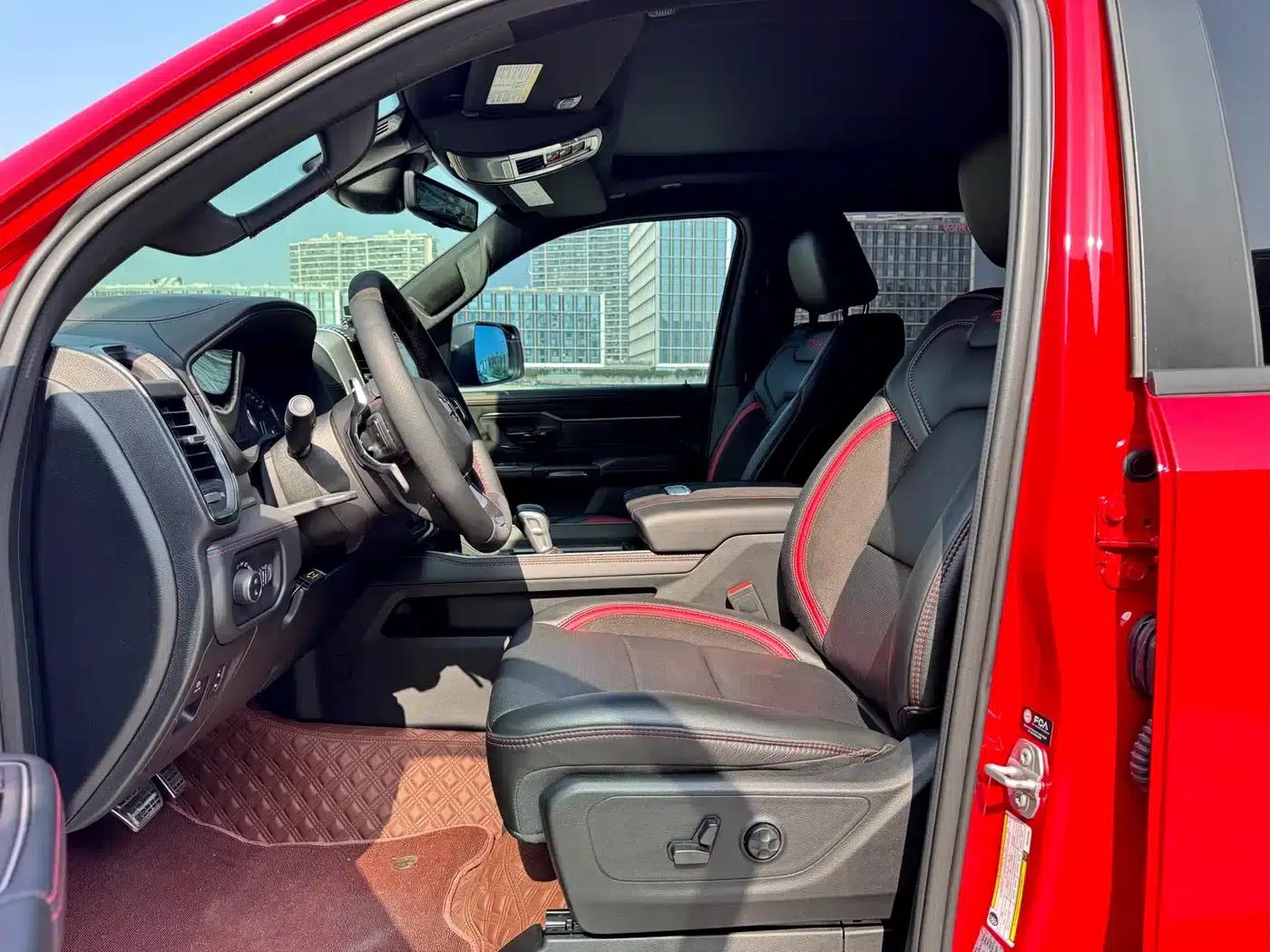 RAM Trucks Tyrannosaurus Rex 2023 6.2T Automatic — миниатюра 9