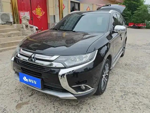 Outlander 2018 2.0L 2WD Glory Edition 5-seater