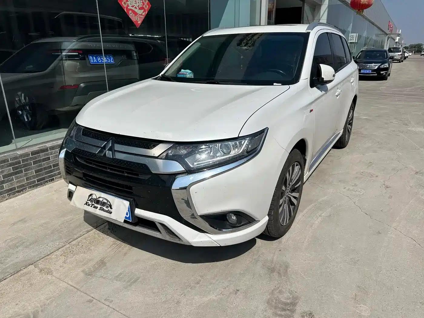 Outlander 2021 2.0L 2WD Enjoy Edition 5-seater — миниатюра 1