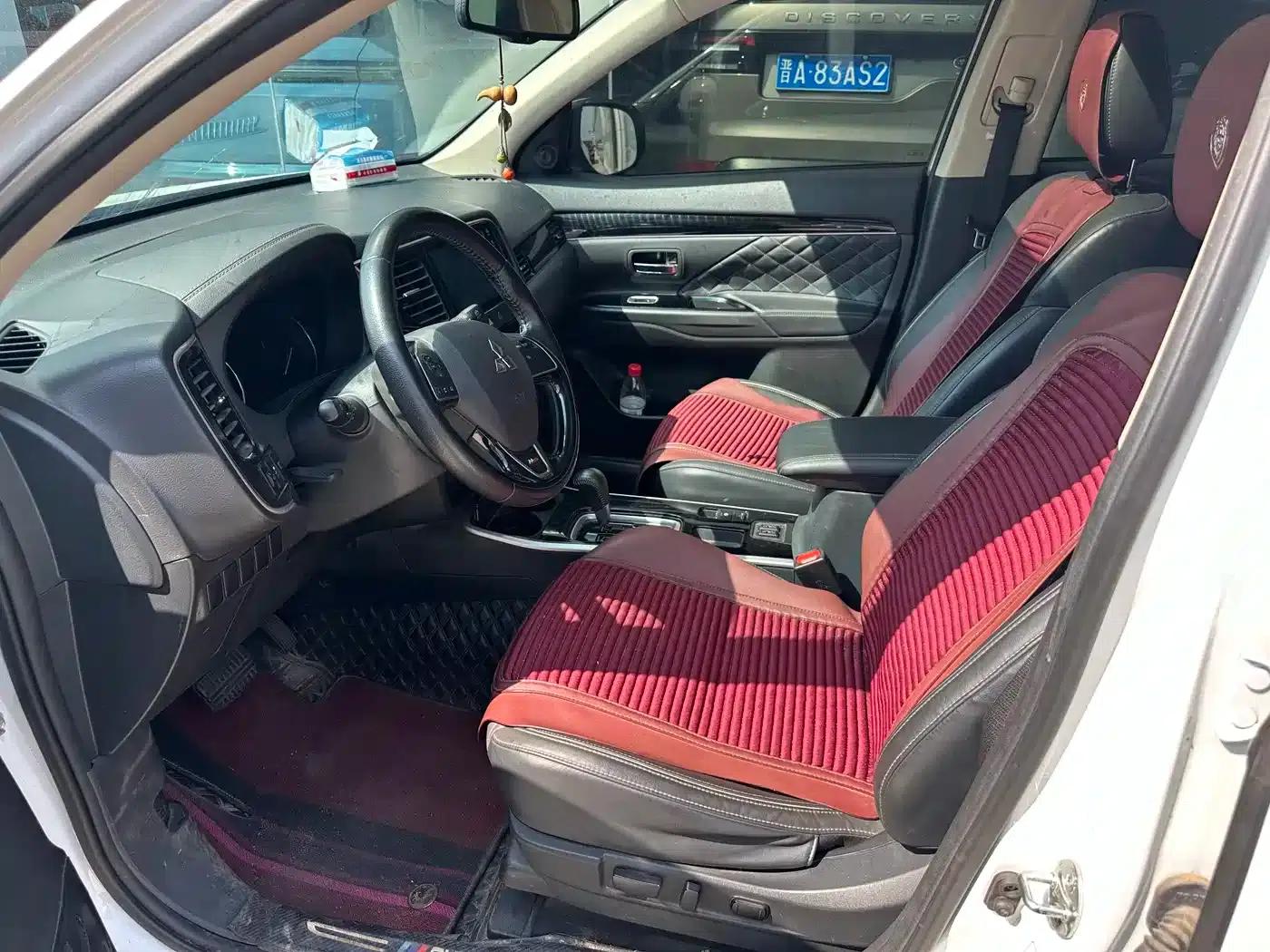 Outlander 2021 2.0L 2WD Enjoy Edition 5-seater — миниатюра 2