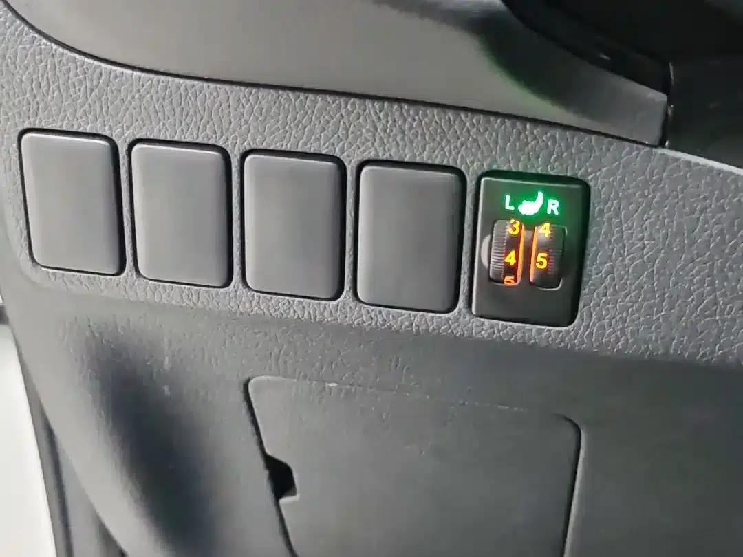 Outlander 2021 2.0L 2WD Comfortline 5-seater — миниатюра 14