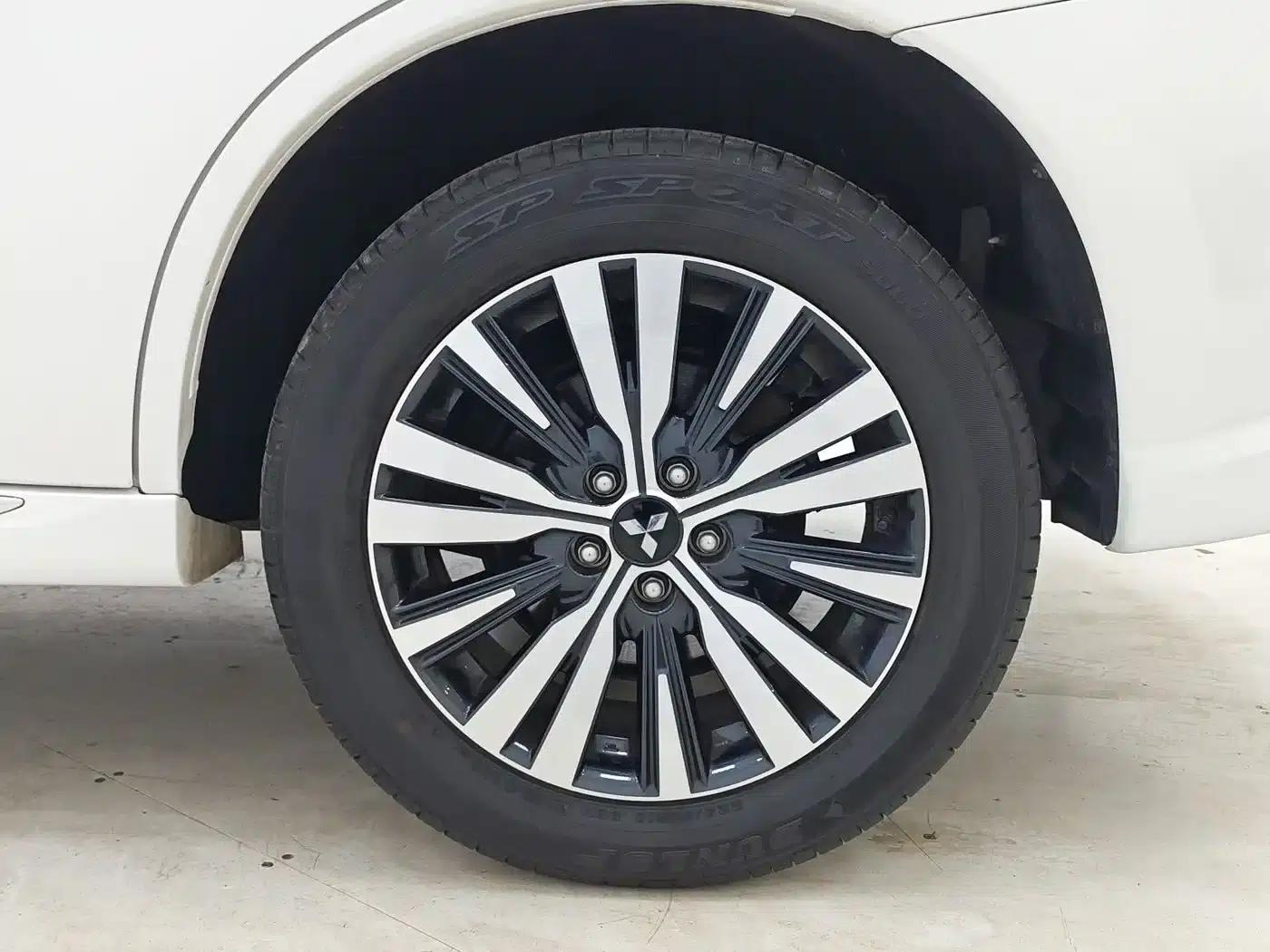 Outlander 2021 2.0L 2WD Comfortline 5-seater — миниатюра 16