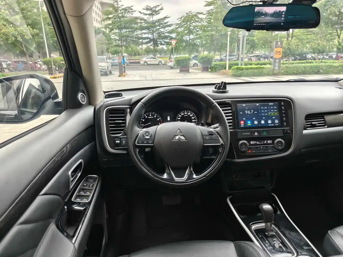 Outlander 2019 2.0L 2WD Enjoy Edition 7-seater National VI Emission Standard — миниатюра 14