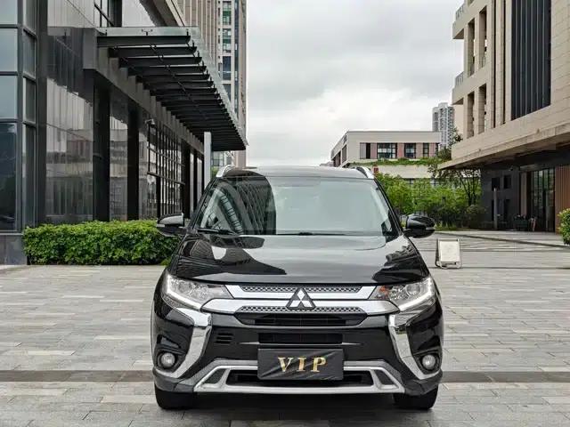 Outlander 2019 2.0L 2WD Enjoy Edition 7-seater National VI Emission Standard
