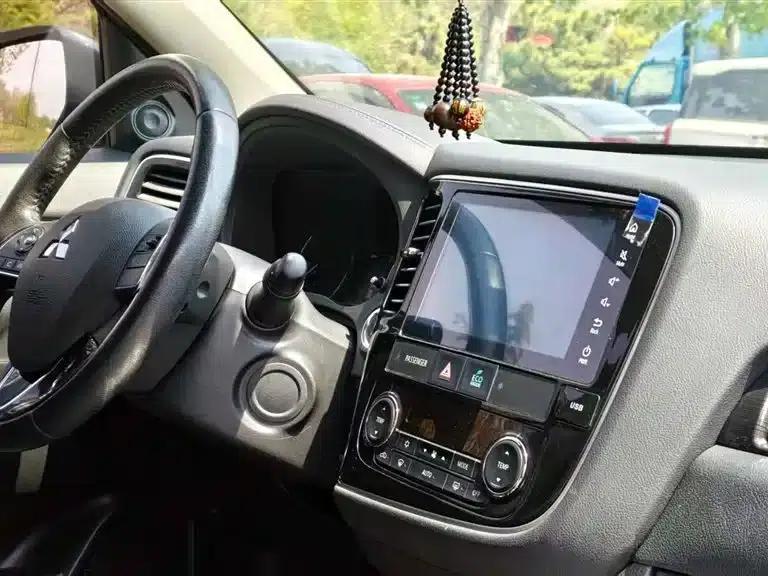 Outlander 2019 2.0L 2WD Enjoy Edition 5-seater National V Emission Standard — миниатюра 9