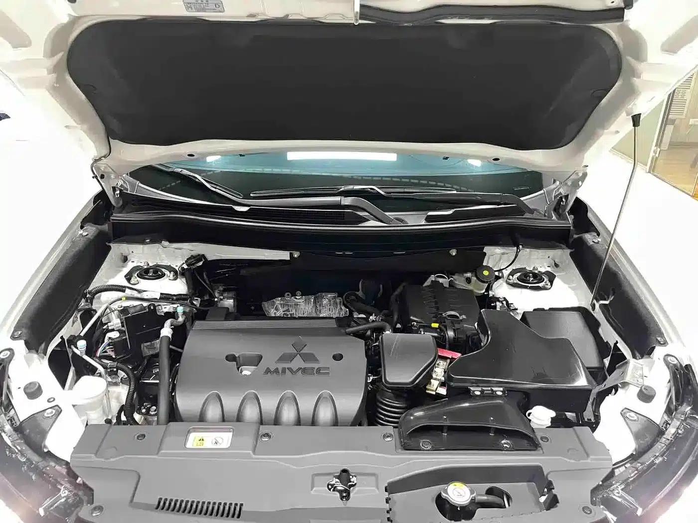 Outlander 2021 2.0L 2WD Enjoy Edition 5-seater — миниатюра 18