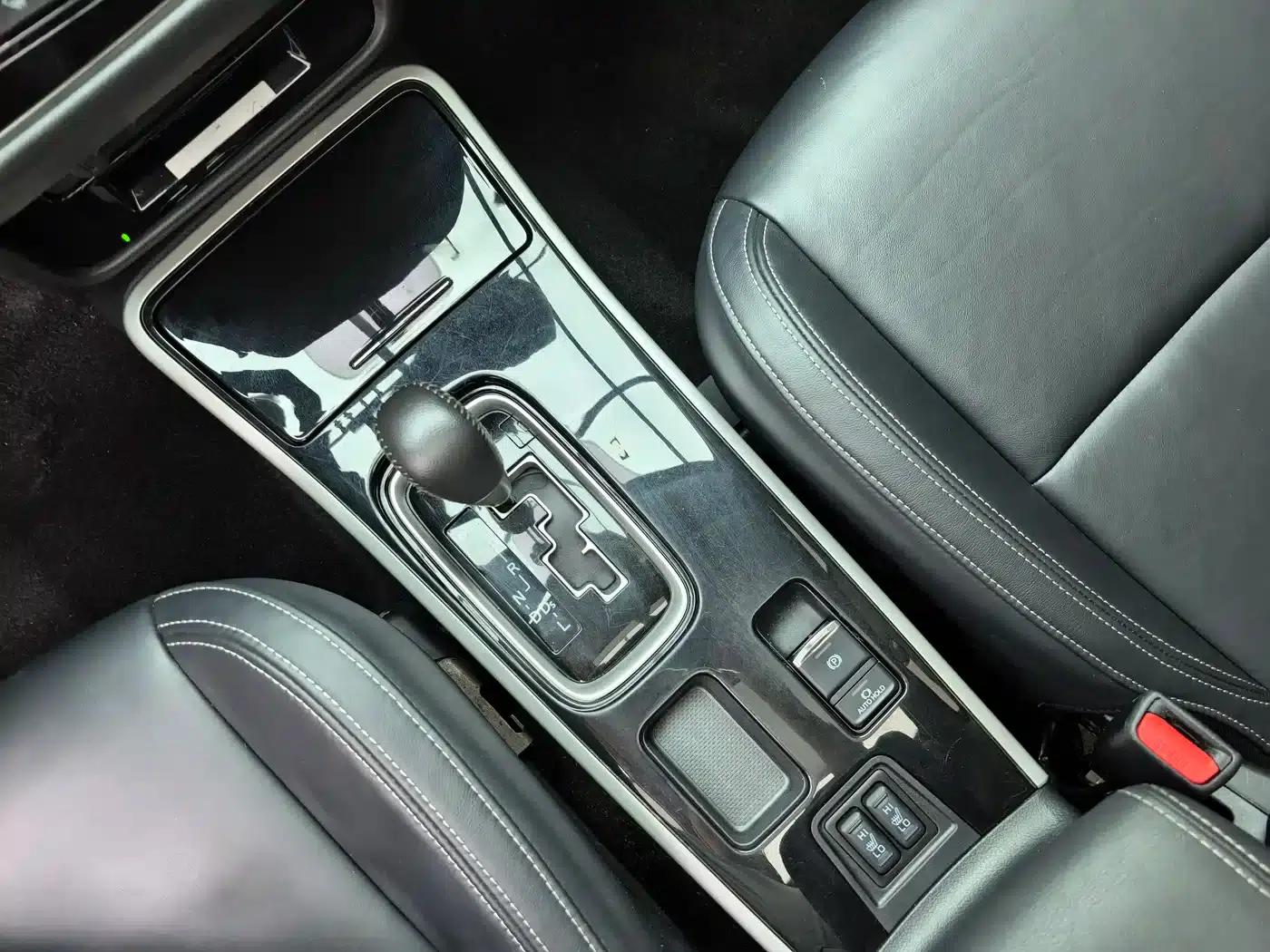 Outlander 2020 2.0L 2WD Enjoy Edition 5-seater — миниатюра 17
