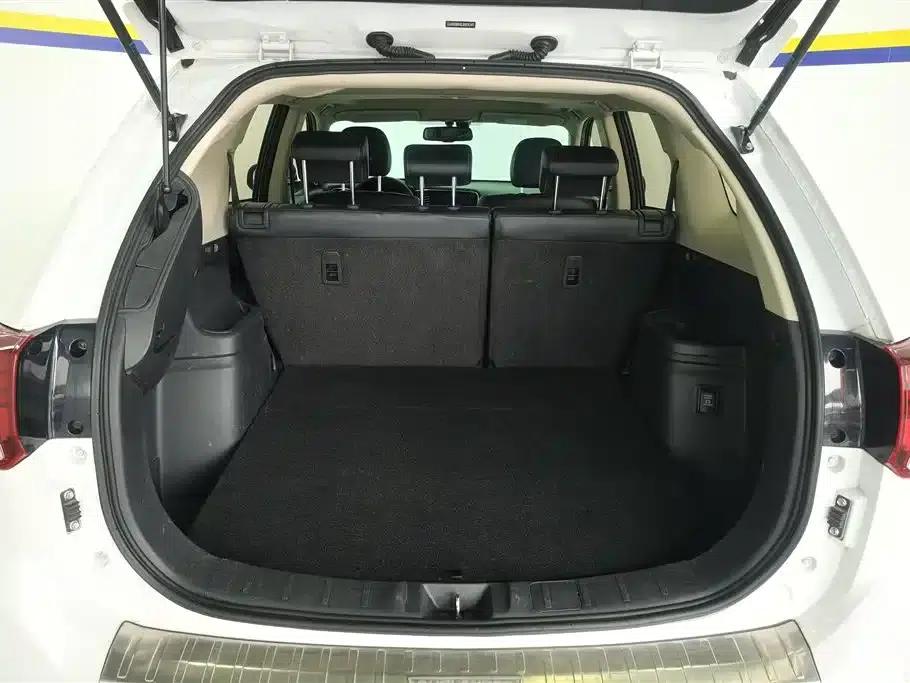 Outlander 2020 2.4L 4WD Luxury Edition 5-seater — миниатюра 4