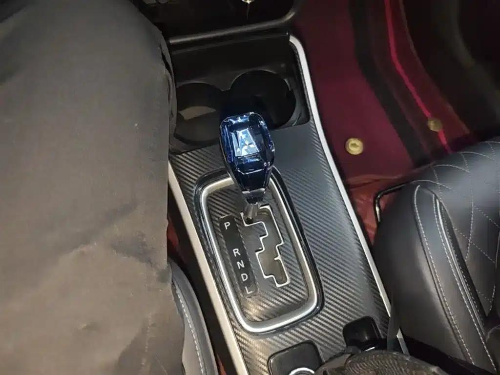Outlander 2020 2.4L 4WD Luxury Edition 5-seater — миниатюра 14