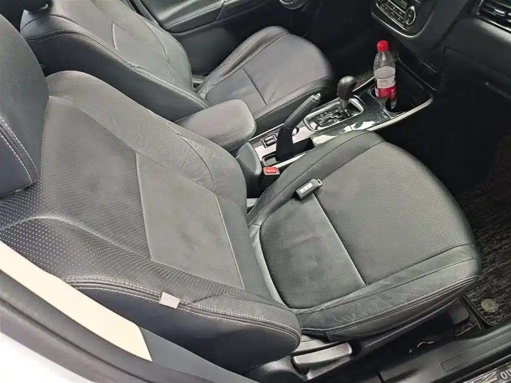 Outlander 2018 2.0L 2WD Joyful Edition 7-seater — миниатюра 25