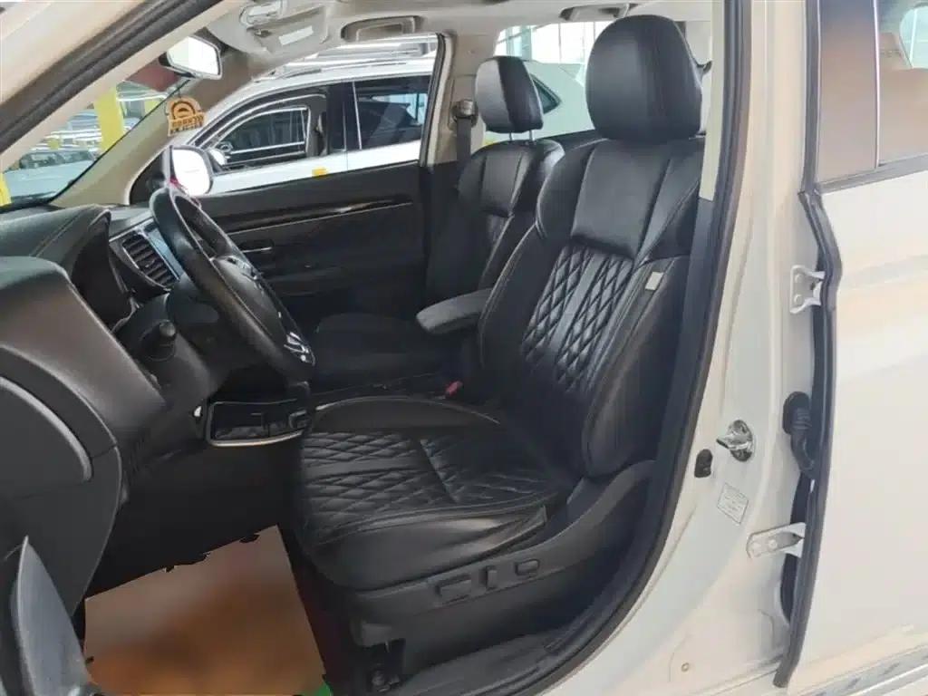 Outlander 2021 2.0L 2WD Enjoy Edition 5-seater — миниатюра 15