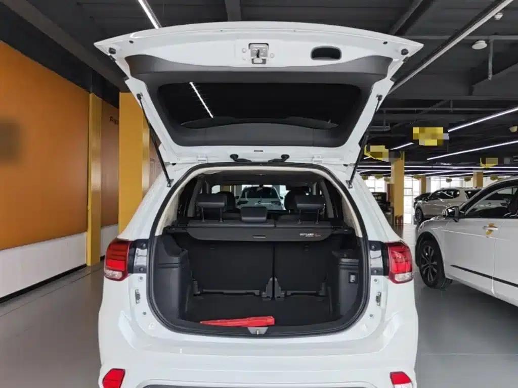 Outlander 2021 2.0L 2WD Enjoy Edition 5-seater — миниатюра 19