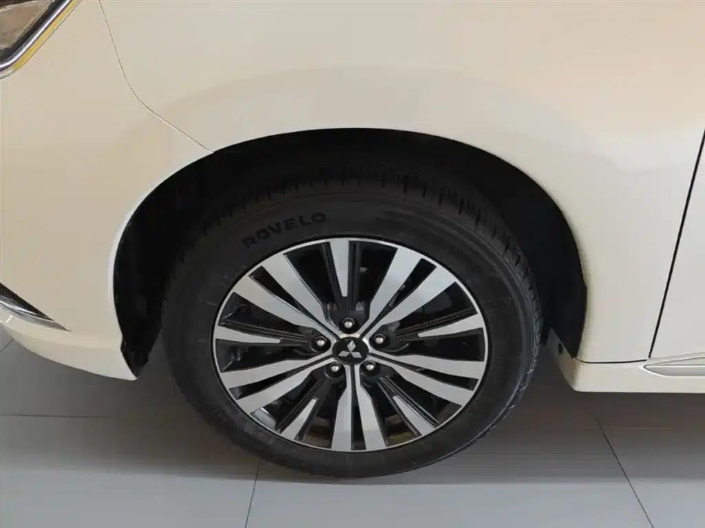 Outlander 2021 2.0L 2WD Enjoy Edition 5-seater — миниатюра 23