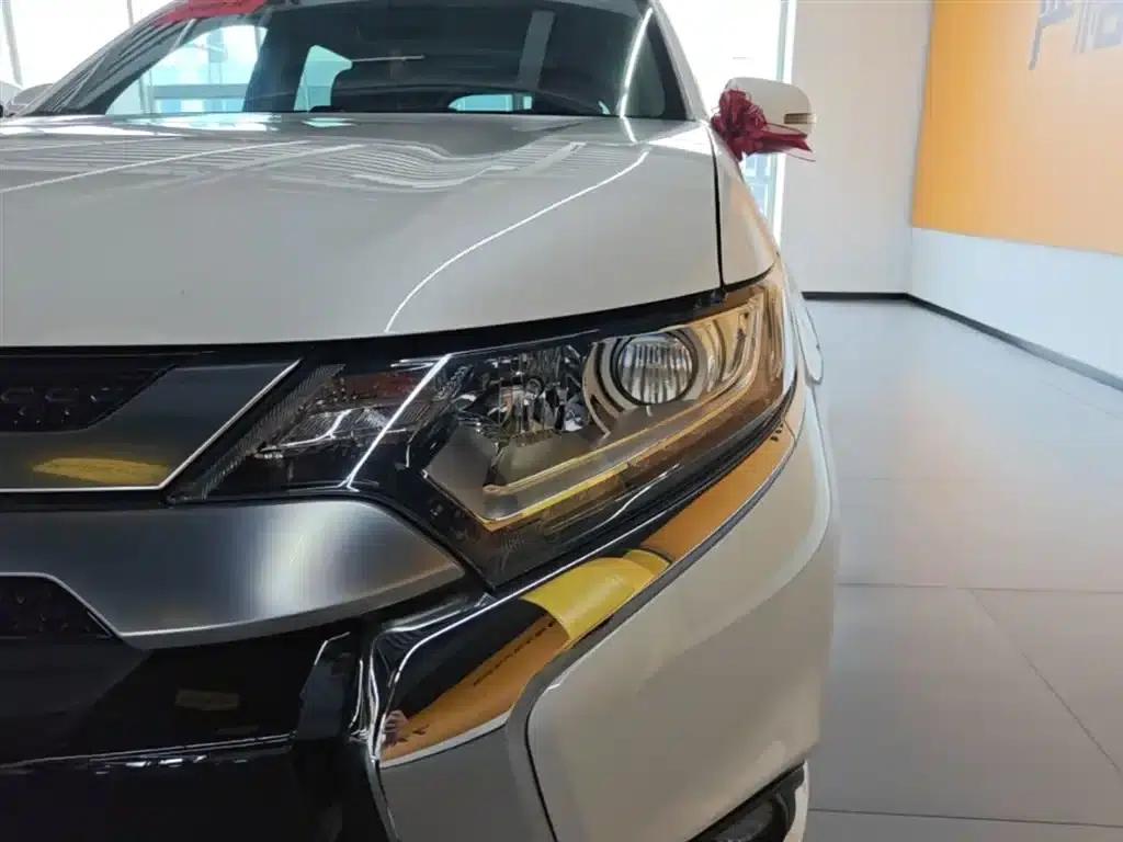 Outlander 2021 2.0L 2WD Enjoy Edition 5-seater — миниатюра 24