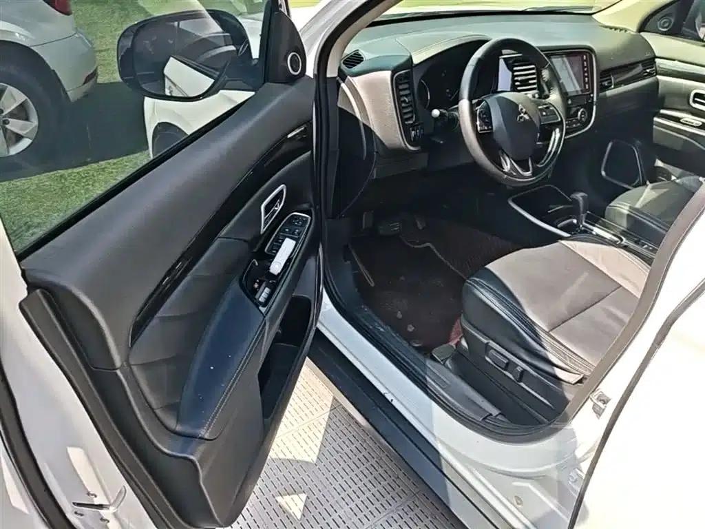 Outlander 2019 2.0L 2WD Enjoy Edition 5-seater National V Emission Standard — миниатюра 16