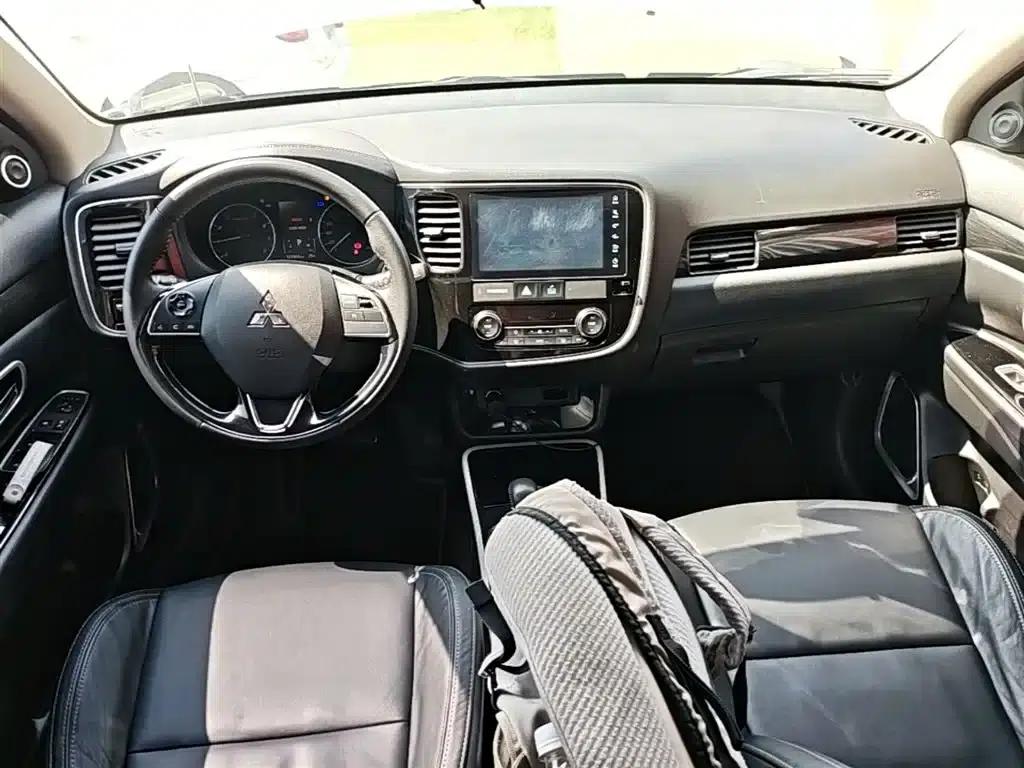 Outlander 2019 2.0L 2WD Enjoy Edition 5-seater National V Emission Standard — миниатюра 10