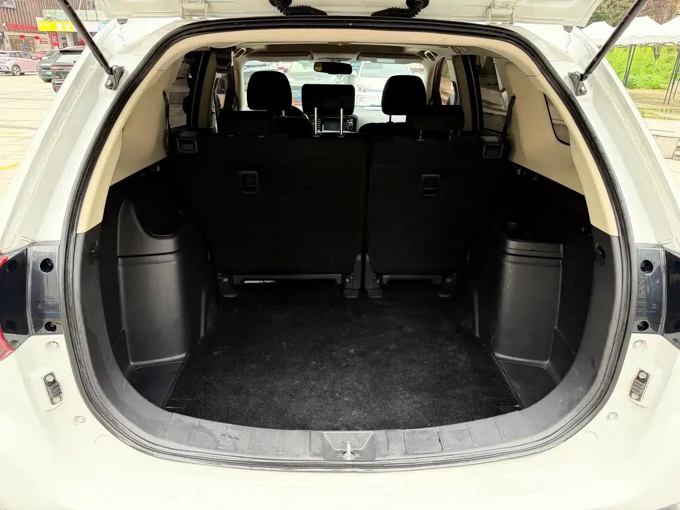 2016 Outlander Imported Model 2.0L 2WD Value Edition 5-Seater — миниатюра 13