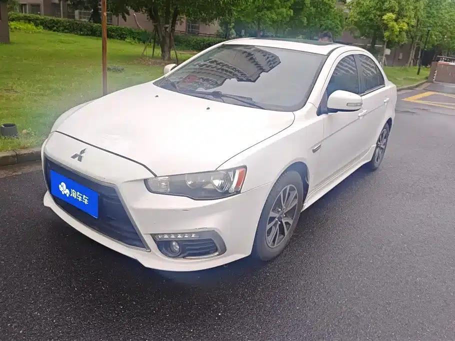 Lancer EX 2015 2.0L CVT Flagship Edition — миниатюра 1