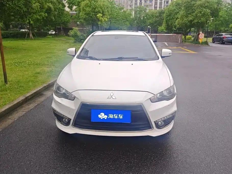 Lancer EX 2015 2.0L CVT Flagship Edition — миниатюра 2