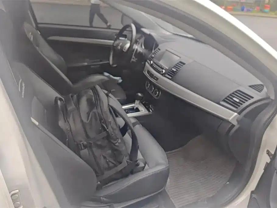 Lancer EX 2015 2.0L CVT Flagship Edition — миниатюра 8