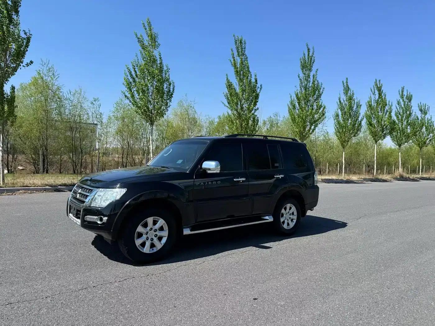 2016 Pajero Imported 3.0L Automatic Premium Edition (National V Emission Standard) — миниатюра 2