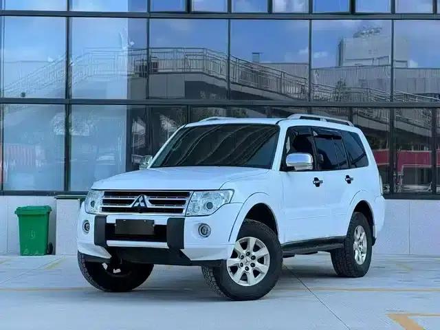 2009 Pajero Imported 3.8L Five-Door Premium Edition