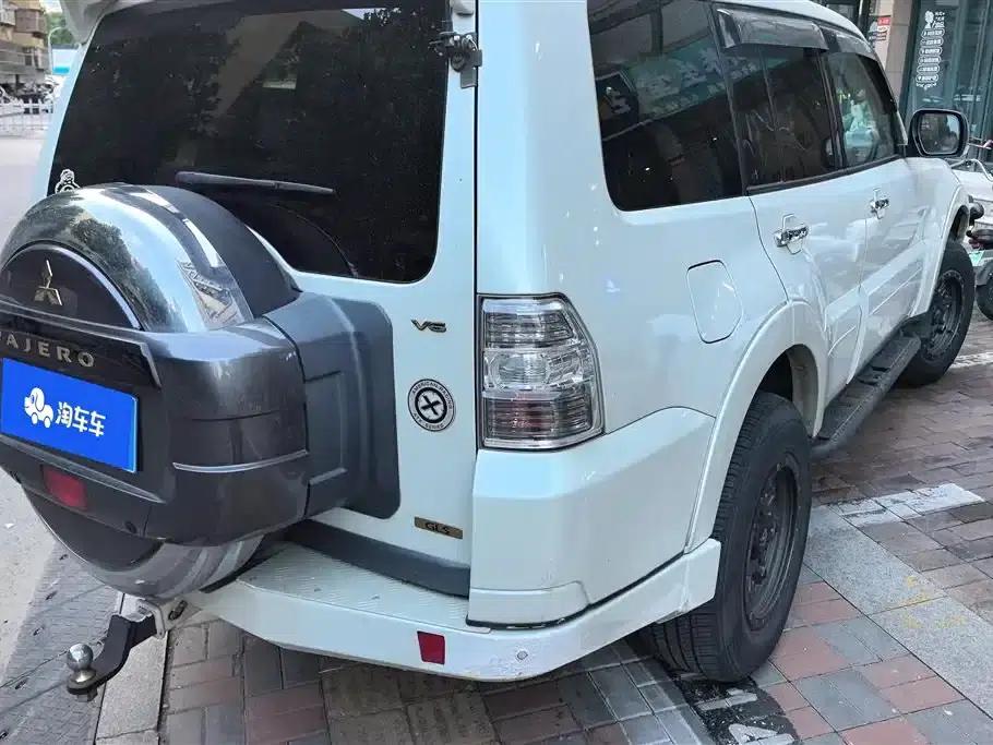 2015 Pajero Imported 3.0L Automatic Elite Super Edition (National V Emission Standard) — миниатюра 3
