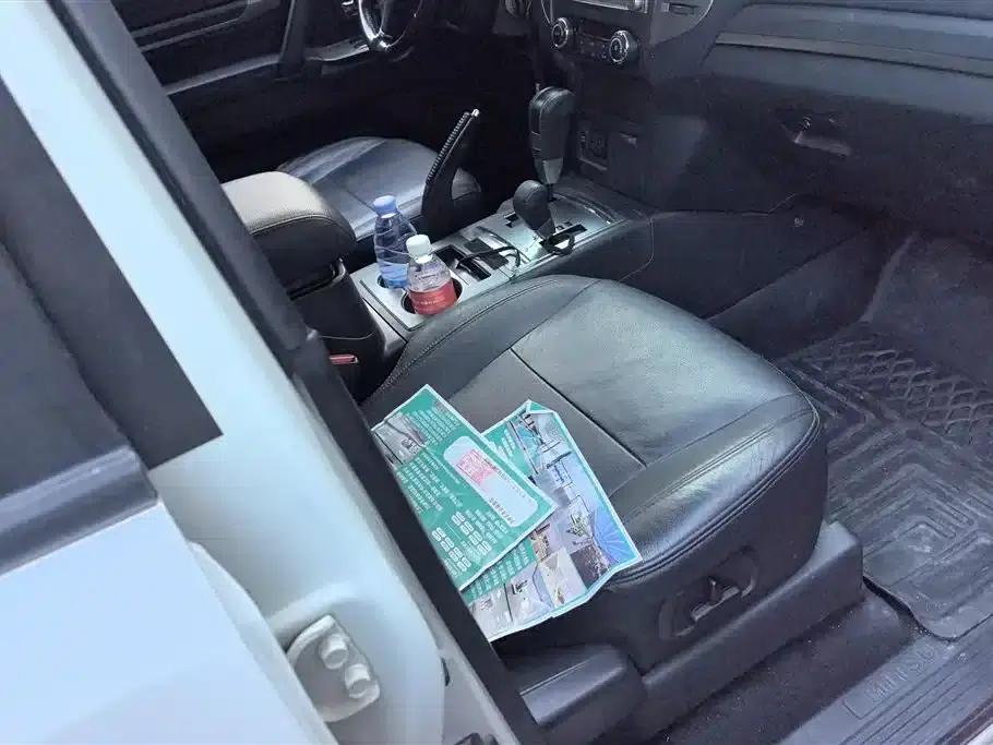 2015 Pajero Imported 3.0L Automatic Elite Super Edition (National V Emission Standard) — миниатюра 8
