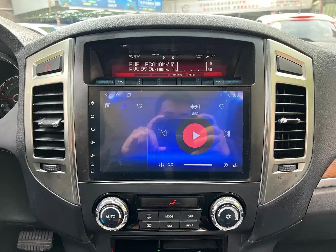 2020 Pajero Imported 3.0L Automatic Standard Edition — миниатюра 13