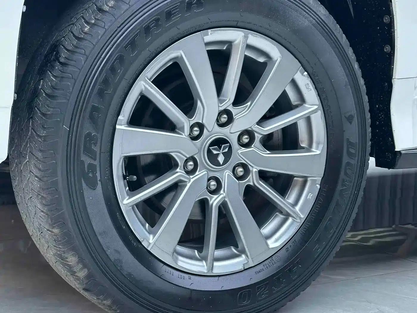 2019 Pajero (Imported) 3.0L Middle East Version — миниатюра 4
