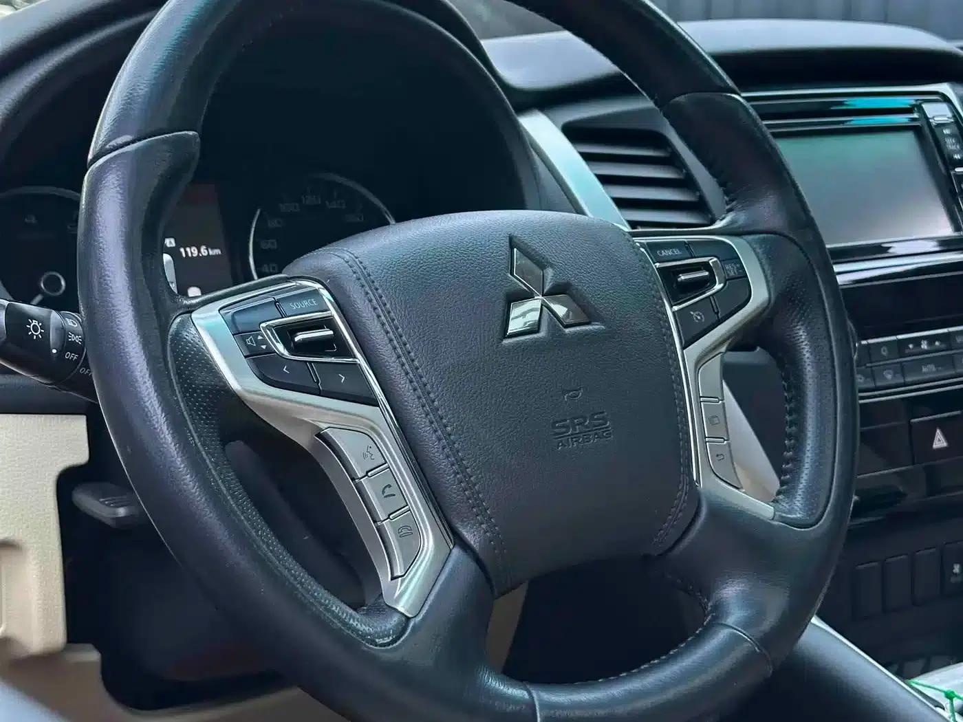 2019 Pajero (Imported) 3.0L Middle East Version — миниатюра 5