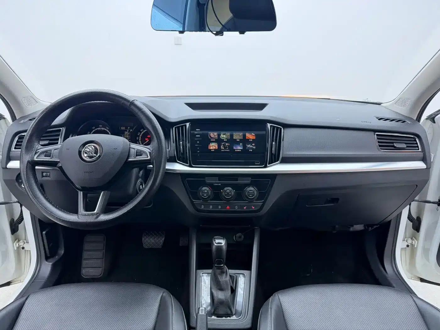 Kamiq 2022 1.5L Automatic Comfort Edition — миниатюра 11