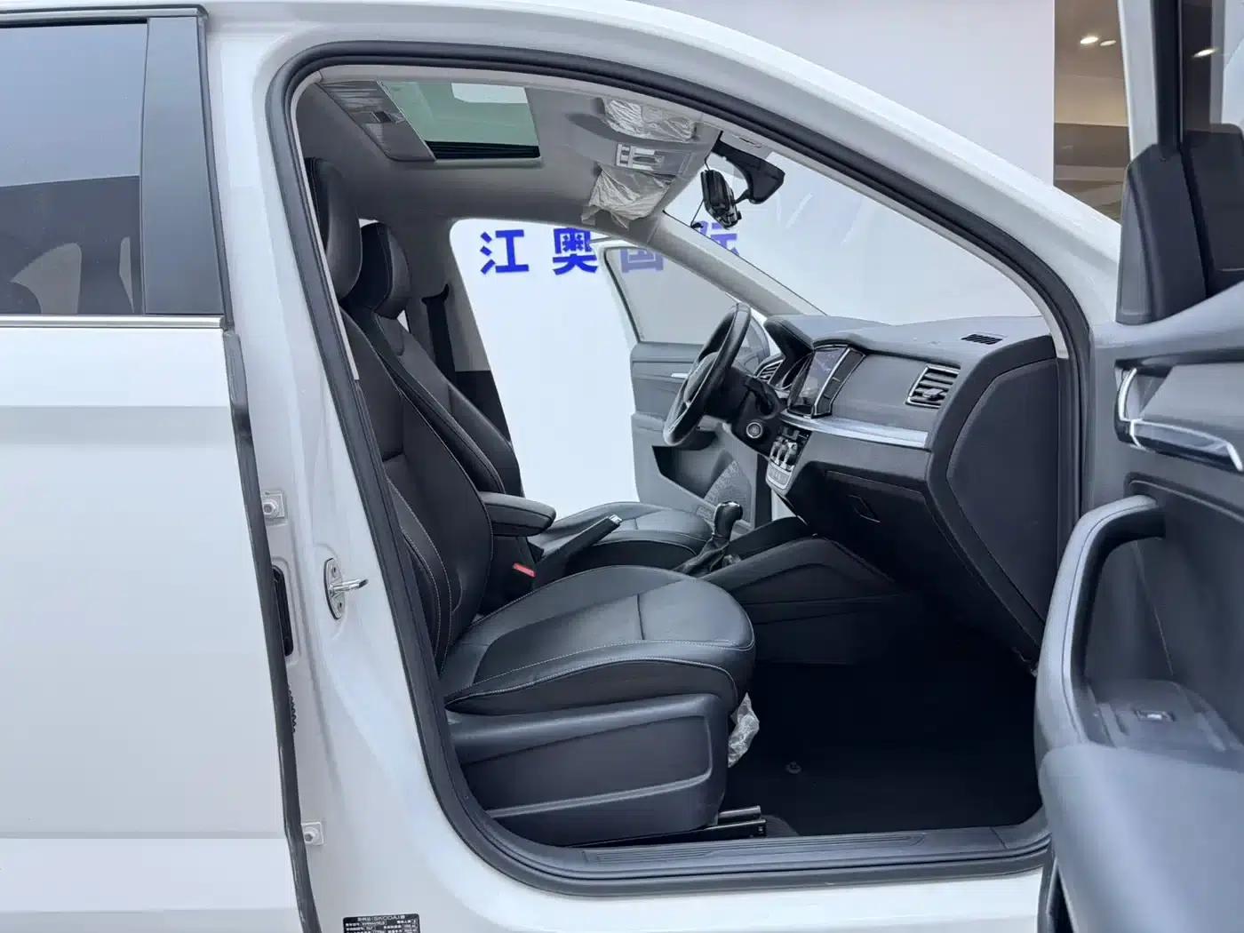 Kamiq 2022 1.5L Automatic Comfort Edition — миниатюра 15