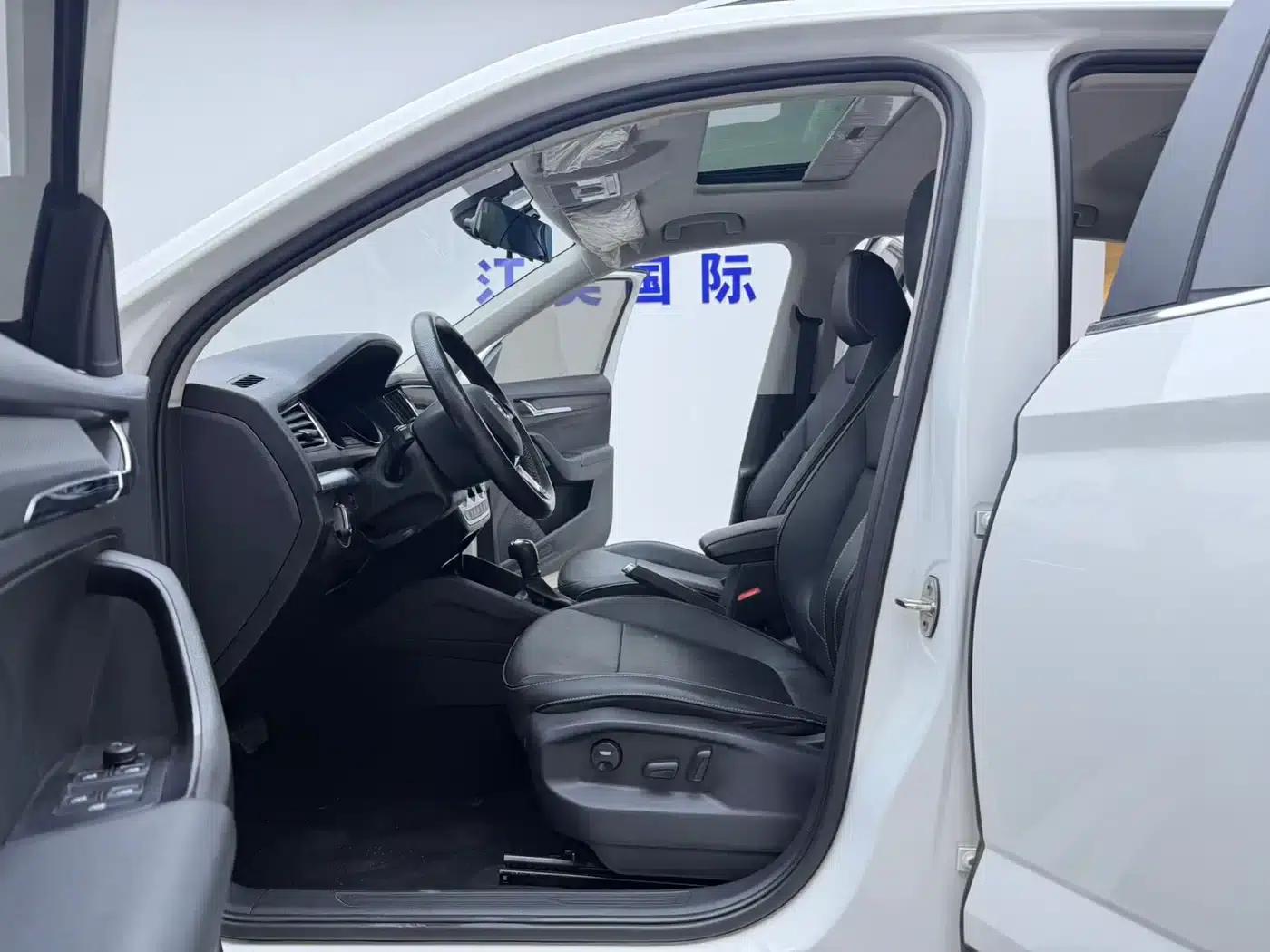 Kamiq 2022 1.5L Automatic Comfort Edition — миниатюра 5