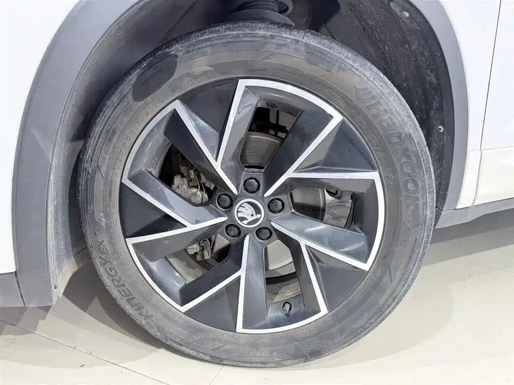 Kamiq 2022 GT 1.5L Automatic Premium Edition — миниатюра 15