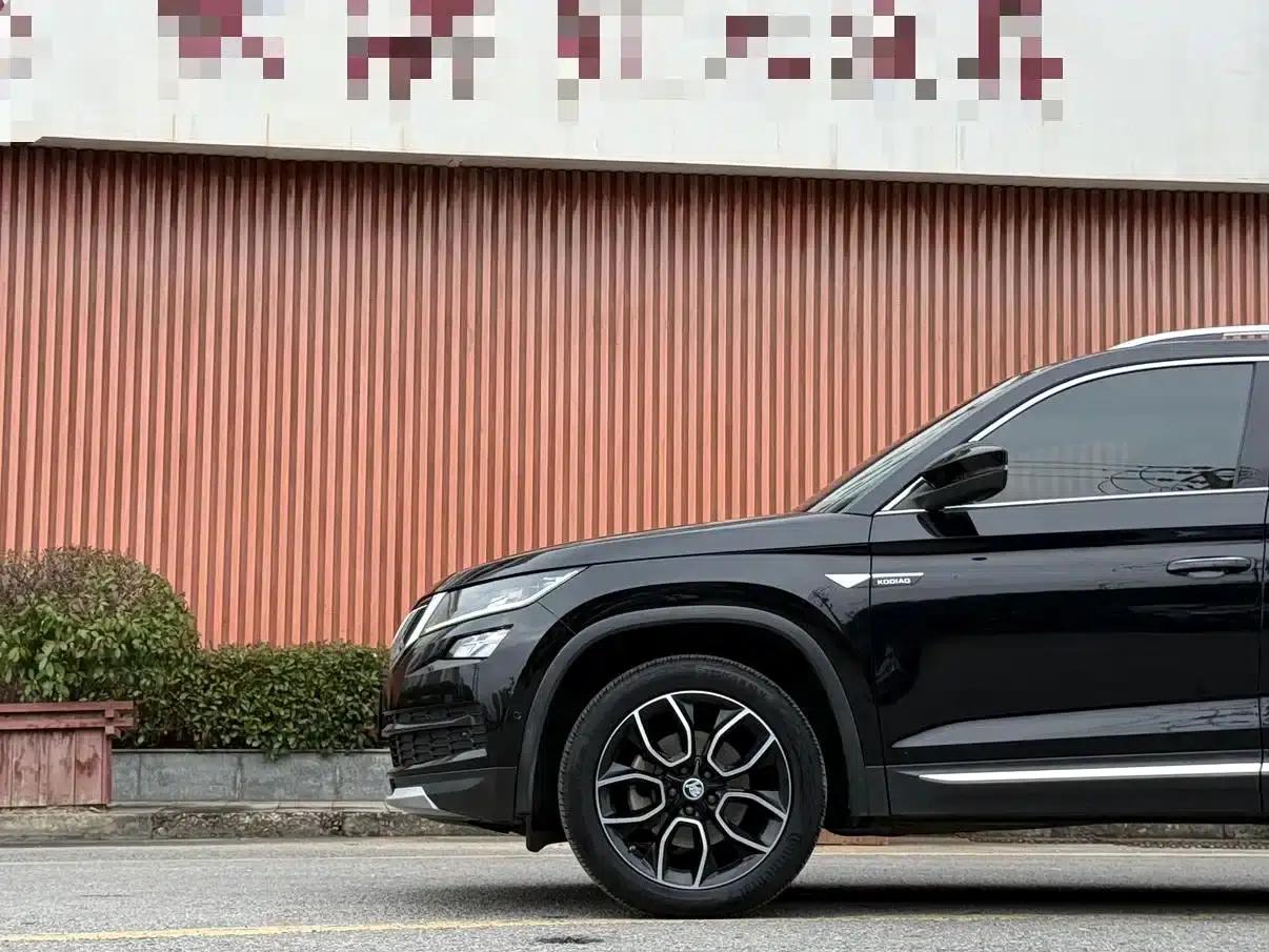 2019 Kodiaq TSI380 7-seater 4WD Flagship Edition (National V Emission Standard) — миниатюра 20