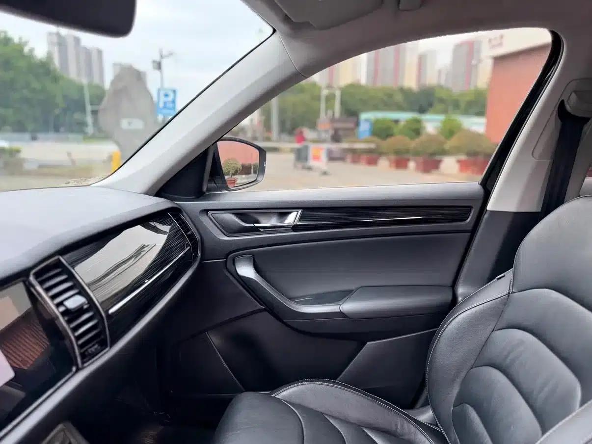 2019 Kodiaq TSI380 7-seater 4WD Flagship Edition (National V Emission Standard) — миниатюра 6
