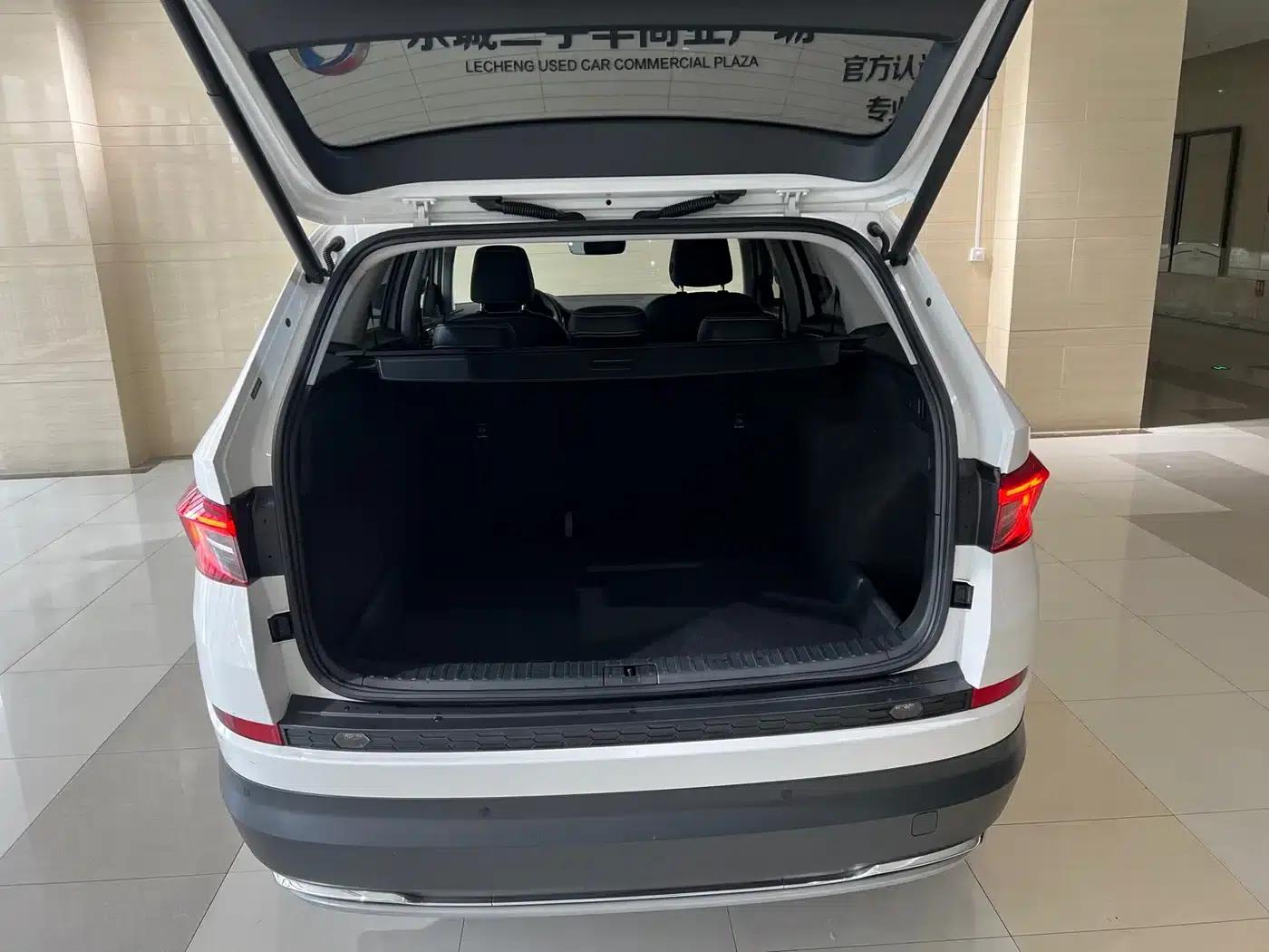 2021 Skoda Kodiaq TSI330 5-seater 2WD Luxury Edition — миниатюра 16