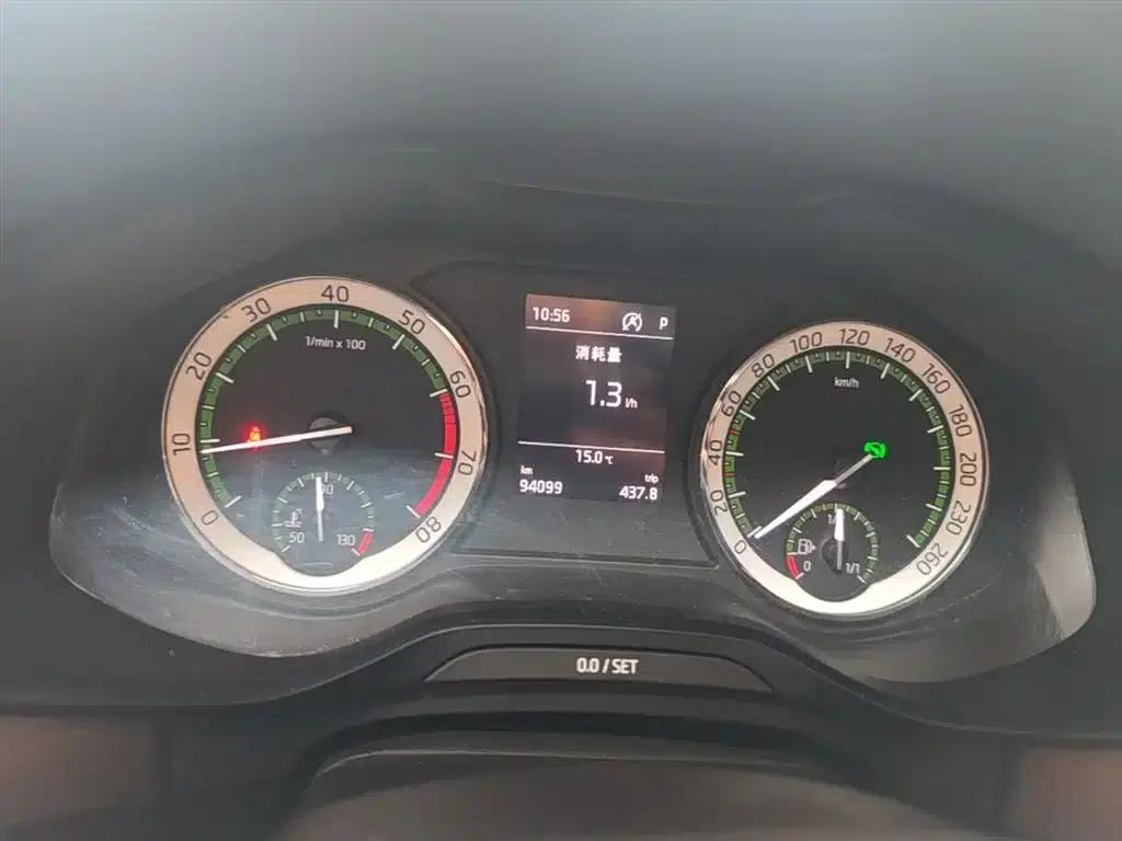 2017 Kodiaq TSI330 5-seater 2WD Comfort Edition — миниатюра 12